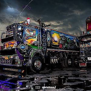 RE-Live : สิบล้อซิ่งไทย อลังการสุดประเทศ !!! "โก้ กูวาร่า" พาทัวร์ให้รู้จัก !!