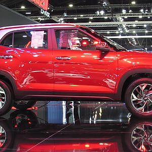 ฮุนได จัดเต็ม นำรถใหม่ 2 รุ่น เครต้า และสตาร์เรีย พรีเมียม เปิดตัวในงานมอเตอร์โชว์ ครั้งที่ 43