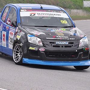 Isuzu D-MAX (No.99) in Pro Racing Series 2014 Round 3