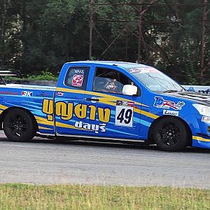 N3K 2013 Round6 Isuzu Full Race Race2 at Bira Circuit (Car No.49)