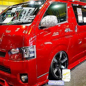 (4K)KUHL RACING TOYOTA HIACE 200 modified 2017 クールレーシング・ハイエースカスタム - 大阪オートメッセ2017 - YouTube