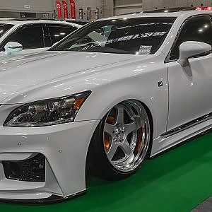 T-DEMAND PIT IN NEGISHI USF40 LS460 レクサスLS460 カスタム - OAM2023 大阪オートメッセ2023